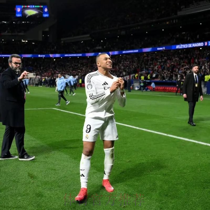 马卡:今夏签姆巴佩开销超4亿欧 这不在皇马计划内 马卡:今夏签姆巴佩开销超4亿欧 这不在皇马计划内