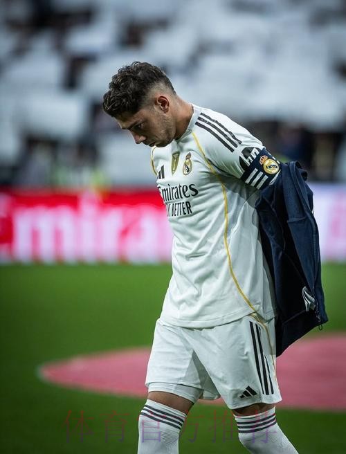 马卡：安帅遇到重大比赛会让巴尔韦德去踢右后卫